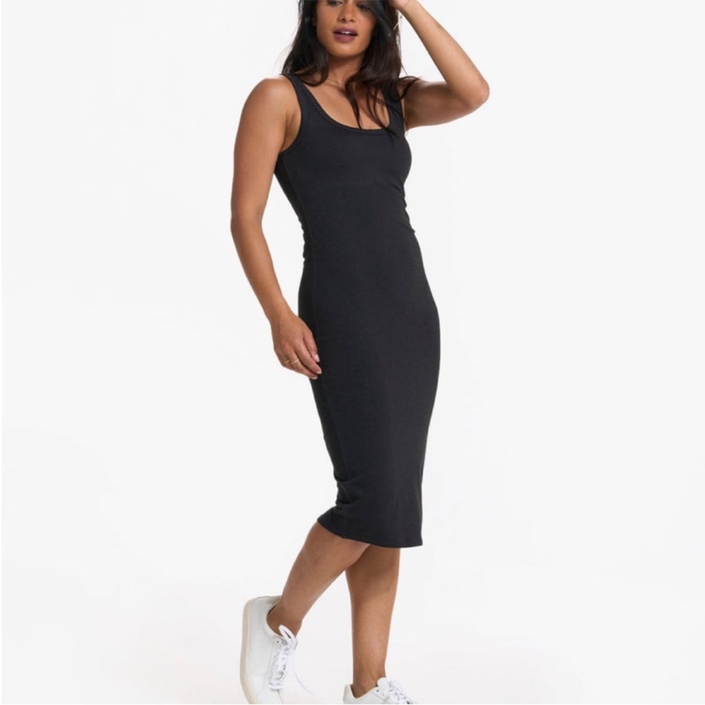 NWT Vuori Halo Essential Dress L
